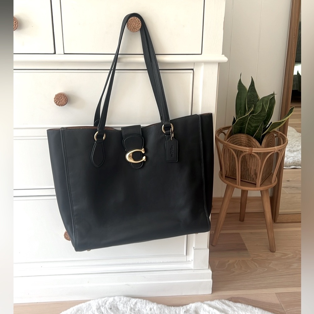 Coach Black Shoulder Bag